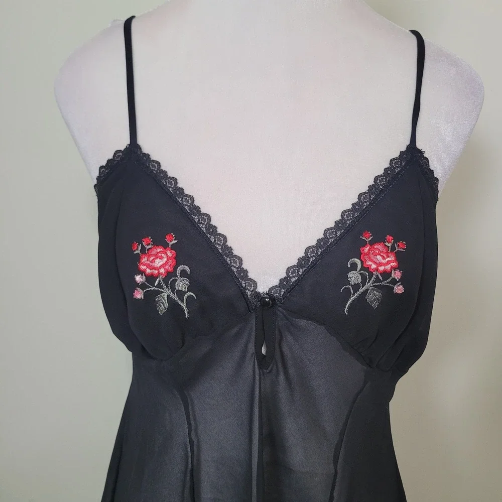 Gilligan O'Malley Small Black Rose Embroidered Sheer Mesh Babydoll Lingerie Lace